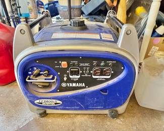 Yamaha EF 2400is inverter