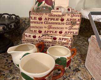 Fransican glass tumblers & sugar/creamer