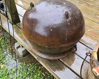 Cast iron cauldron