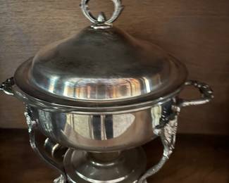 SIULVER PLATE SOUP SERVER
