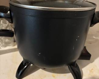CROCK POT