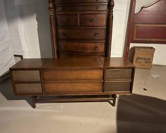 MCM Walnut GE transistor stereo + turntable