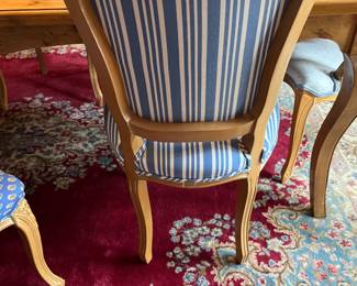 PRESALE Custom French Country pine dining table with scalloped apron and cabriole legs. 97 x 44 + Set of 8 chairs – 2 arm and 6 side. Coordinating blue and white upholstery. 21w x 37h