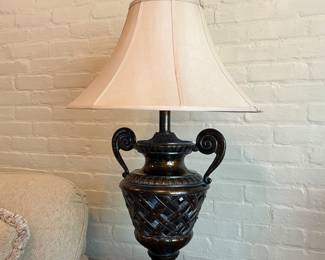 urn table lamp