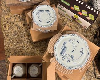 Haviland plate/mugs. Made in France