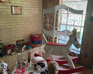 Iron screen and children’s hobby horse,
Children’s table with 2 chairs