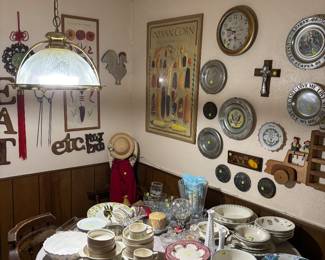 Kitchenware and wall art