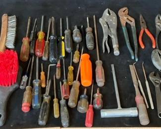 Hand Tool Lot 2 Scrub Brushes