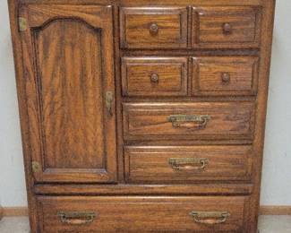 Owosso Door Chest