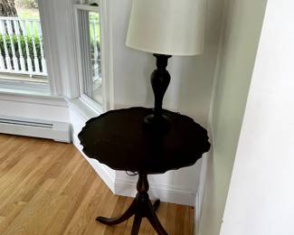 End Table with Lamp