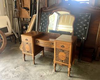 Elegant Antique Art Deco Vanity & Mirror – Burled Wood & Original Details