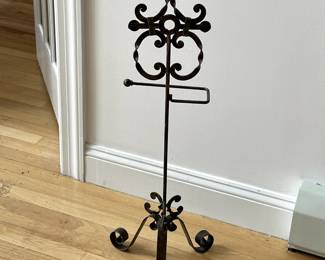 Iron Toilet Paper Stand