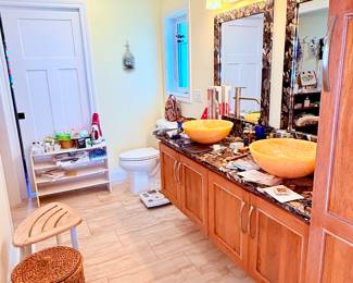 Experience Luxury Living.