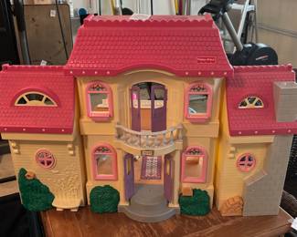 Vintage Fisher Price Doll House