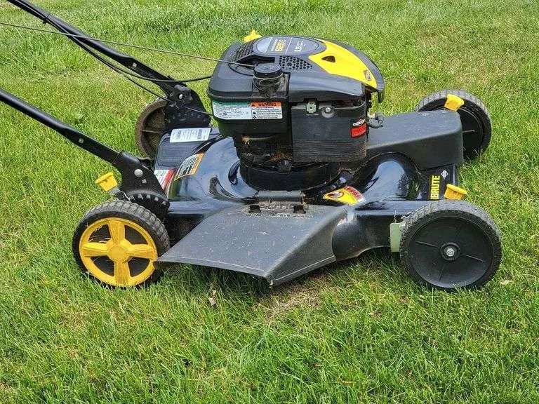 6.25 Brute Self Propelling Lawn Mower (1)
