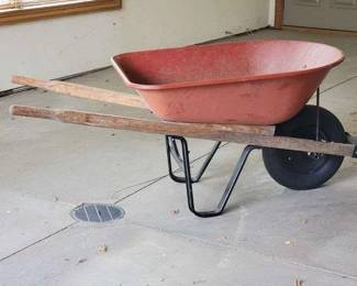 True Temper Wheel Barrow. 5 Cu. Ft. Capacity