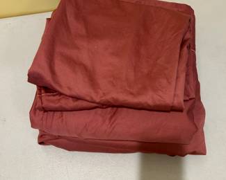 High quality Biltmore queen size sheets.