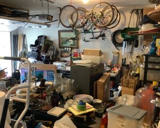 View of 1 side of garage
