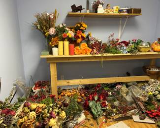 Craft room ~ all silk and dried flowers sold in a lot