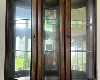 Wall curio display cabinet
