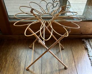 Iron Daisy Flower Side Table