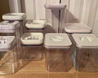 Plastic Food Storage Containers
