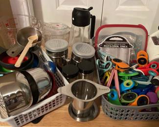 Clips And Cups