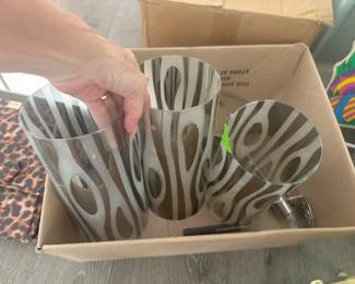 Zebra-pattern hanging light-fixture