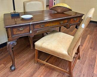 DESK IS NEW ITEM
