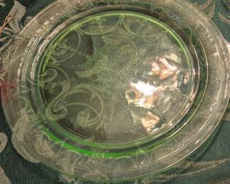 Uranium cake plate with dessert plates