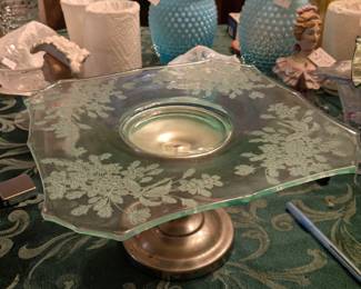 Vaseline Cake Plate