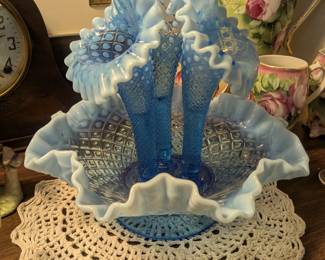 Rare Fenton Diamond Lace Epergne