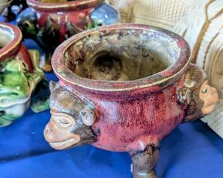 Majolica pottery planter