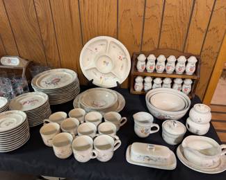 Country goose stoneware