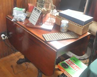 High style Empire breakfast table with carved edge