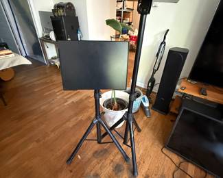 Laptop stands