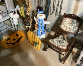 WOOD holiday decor, yard sticks