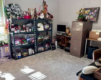 Office Items - Christmas /Holiday Decor