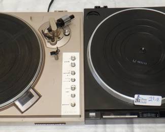 LOT OF 2 TURNTABLES PARTS AND REPAIR INCLUDING SANYO TP-1400 WITH AUDIO TECHNICA CARTRIDGE, MARANTZ 6170