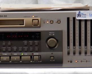 TASCAM DA88