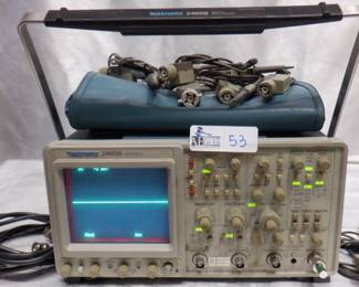 TEKTRONIX 2465B SCOPE