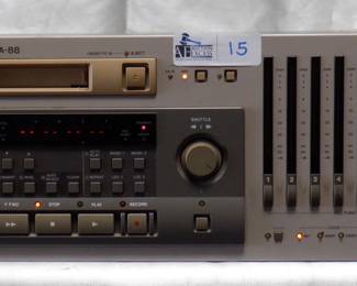 TASCAM DA-88