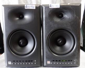 LOT OF 2 JBL LSR4328P BI AMP POWERED SPEAKERS