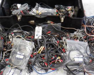 CONTICO DELUXE LOCKER WITH CONTENTS (32X18X13)