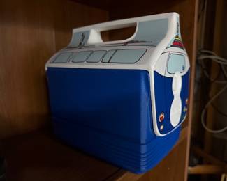 Vintage VW Bus Themed Igloo 4qt Cooler- Like New