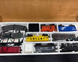 Vintage Lionel Chesapeake Flyer Train