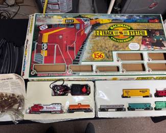 Vintage Bachmann EZ Track III System 156 Piece Train Set
