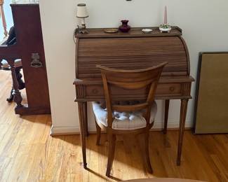 Small Rolltop Desk