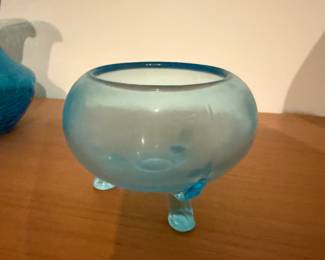 VINTAGE VIKING GLASS COLONIAL BLUE "FLOWERLITE" FLOWER FROG BOWL