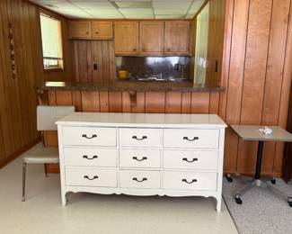 9 Drawer Landcscape Dresser